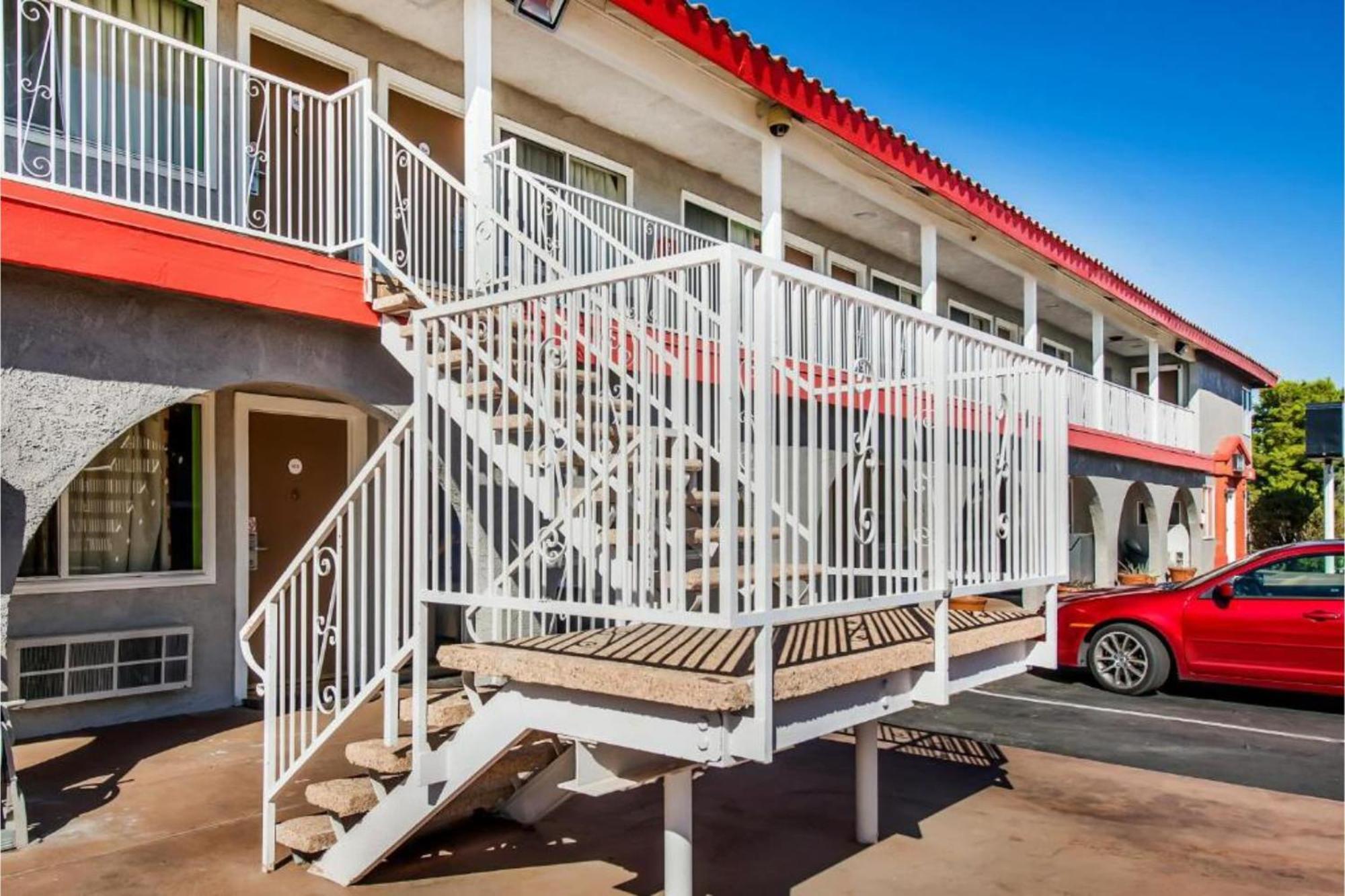 Hotel Europa Ridgecrest Esterno foto