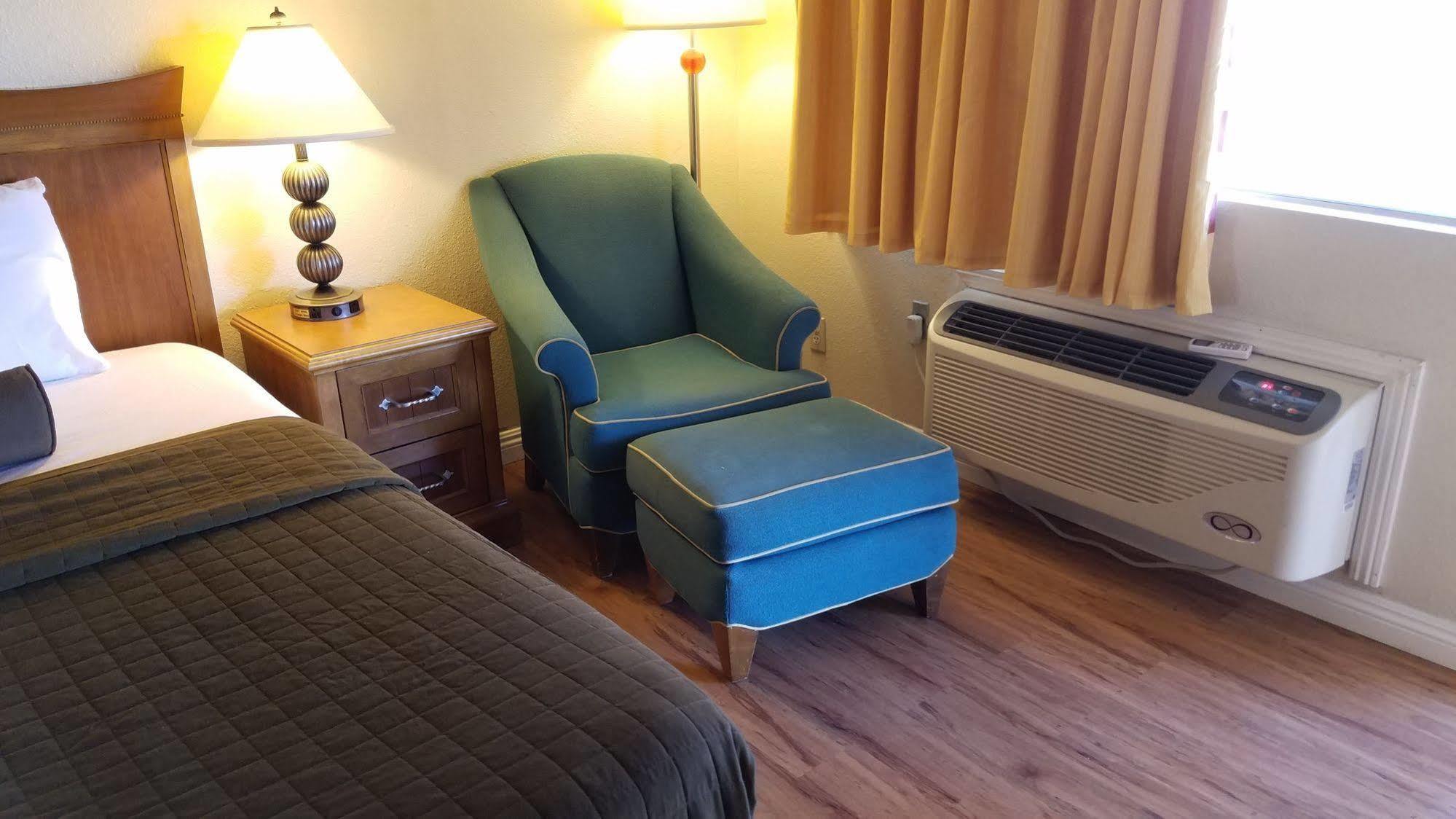 Hotel Europa Ridgecrest Esterno foto